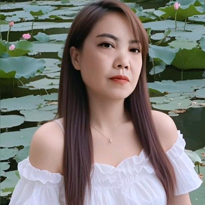 开心姐。拒绝私聊。