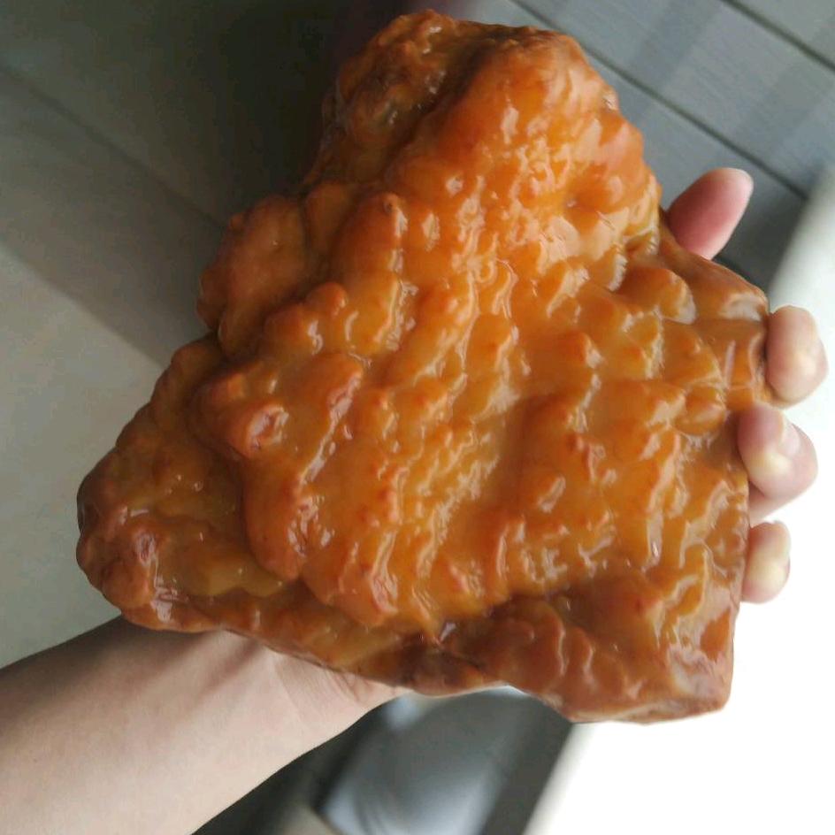 爱好捡黄蜡石~阮东