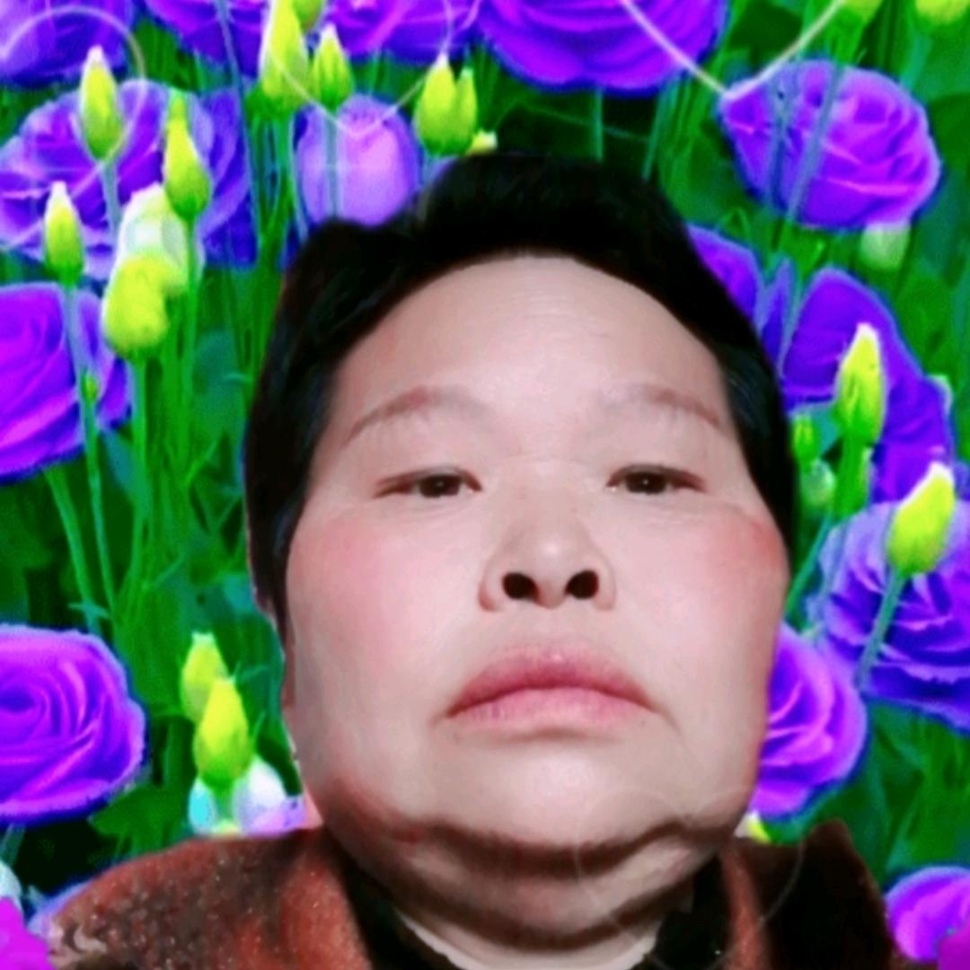 彭 奶奶，爱唱山歌