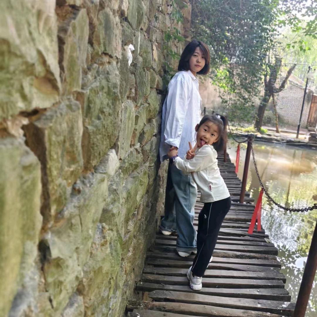 画个逗号给明天℡☜\_