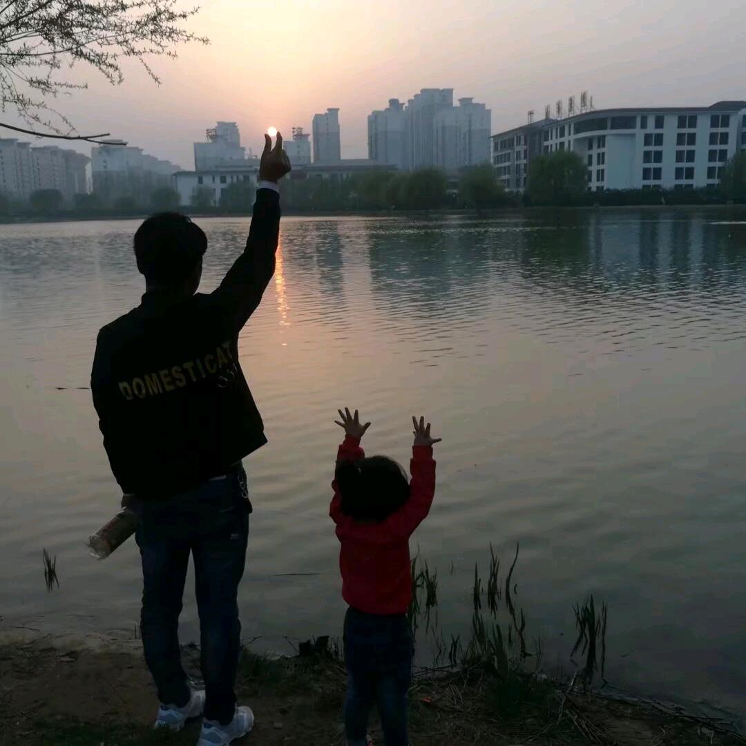 近水楼台先得岳先生