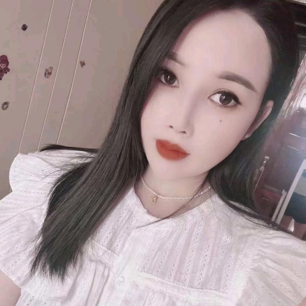 浅笑不语💕