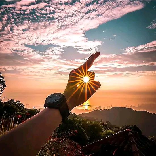 别笑，满脸褶子