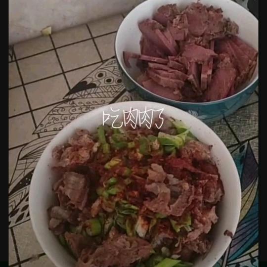 雨荷（张兰仙台春培牛驴肉）