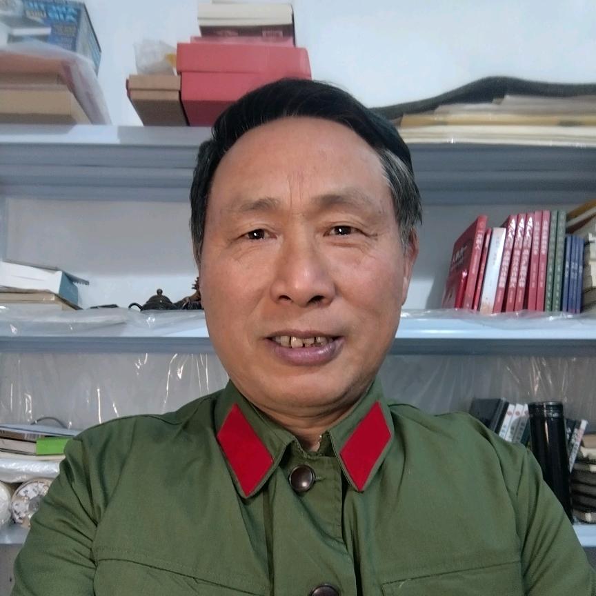 宣伍老班长（每天晚上8点10分开播）