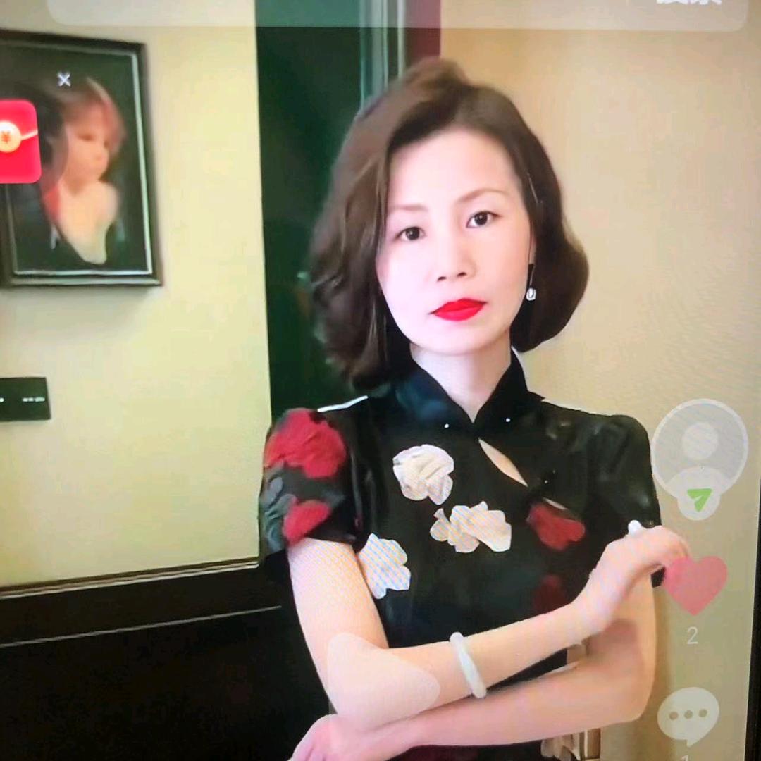 清清姐（下午1.10分开播）