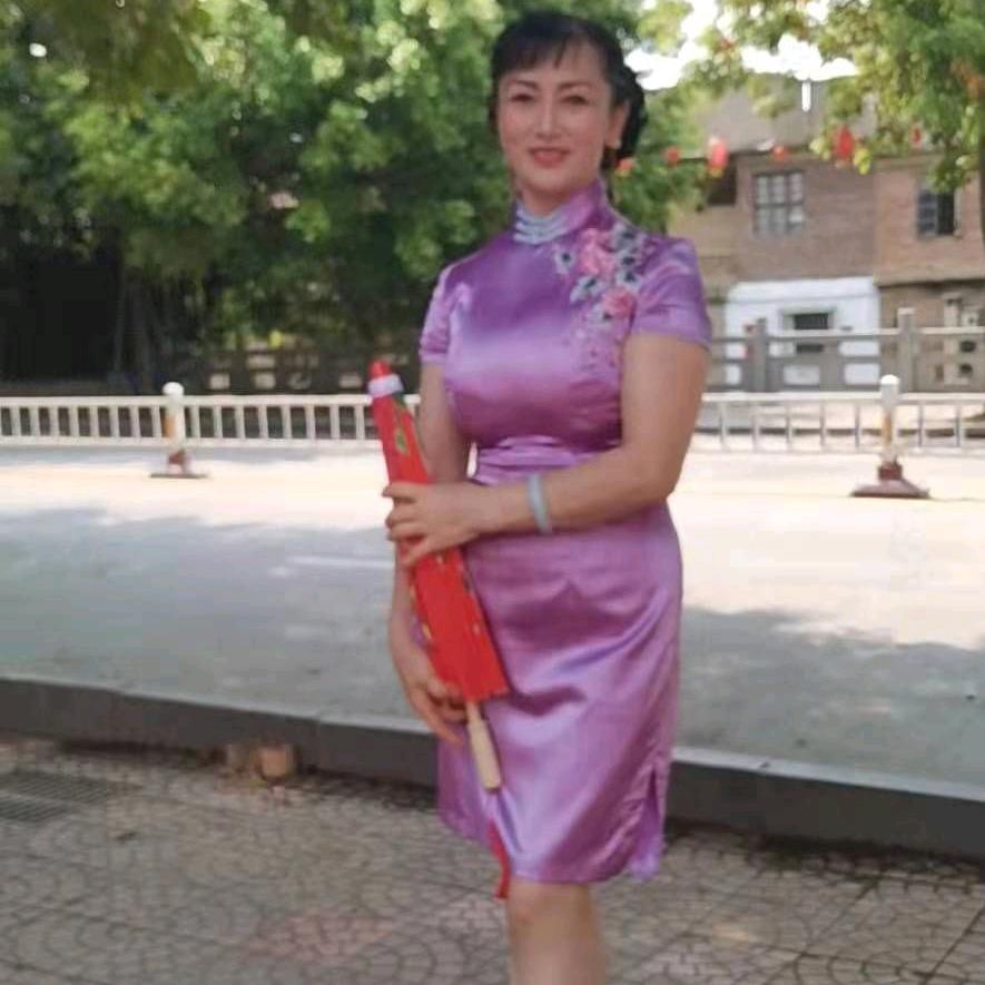 晓晓 敏 ～ 贵州～女【顶峰相见】