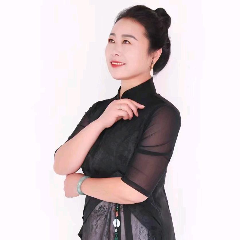 芳姐～绘爱心理