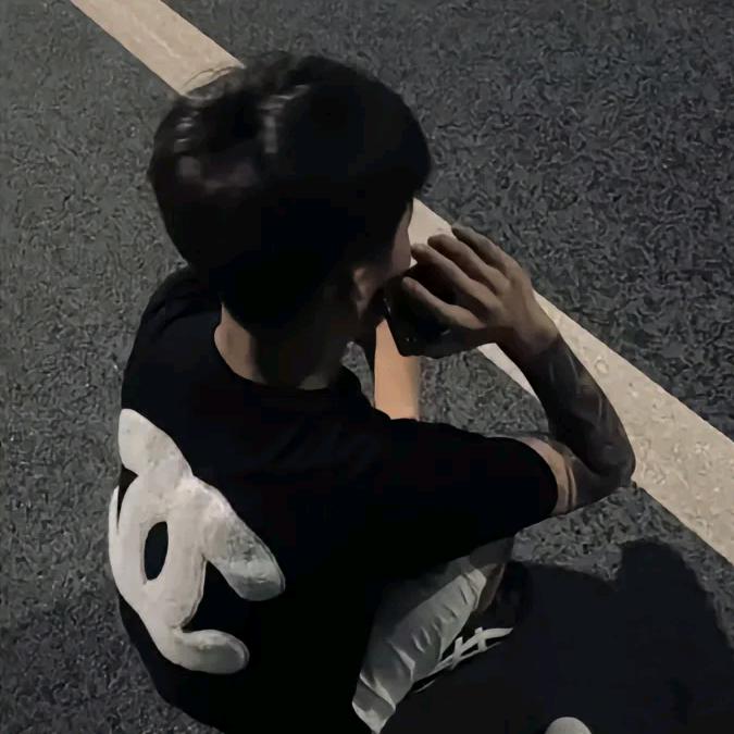 混的宁[巴黎的头]