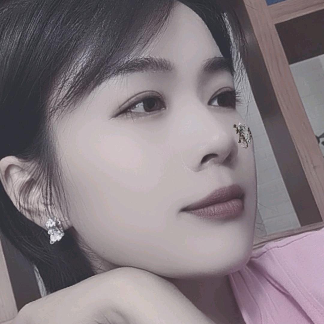 小莉莉
