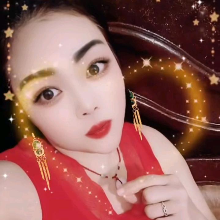 女人就爱好，特别眉毛和眼👁线
