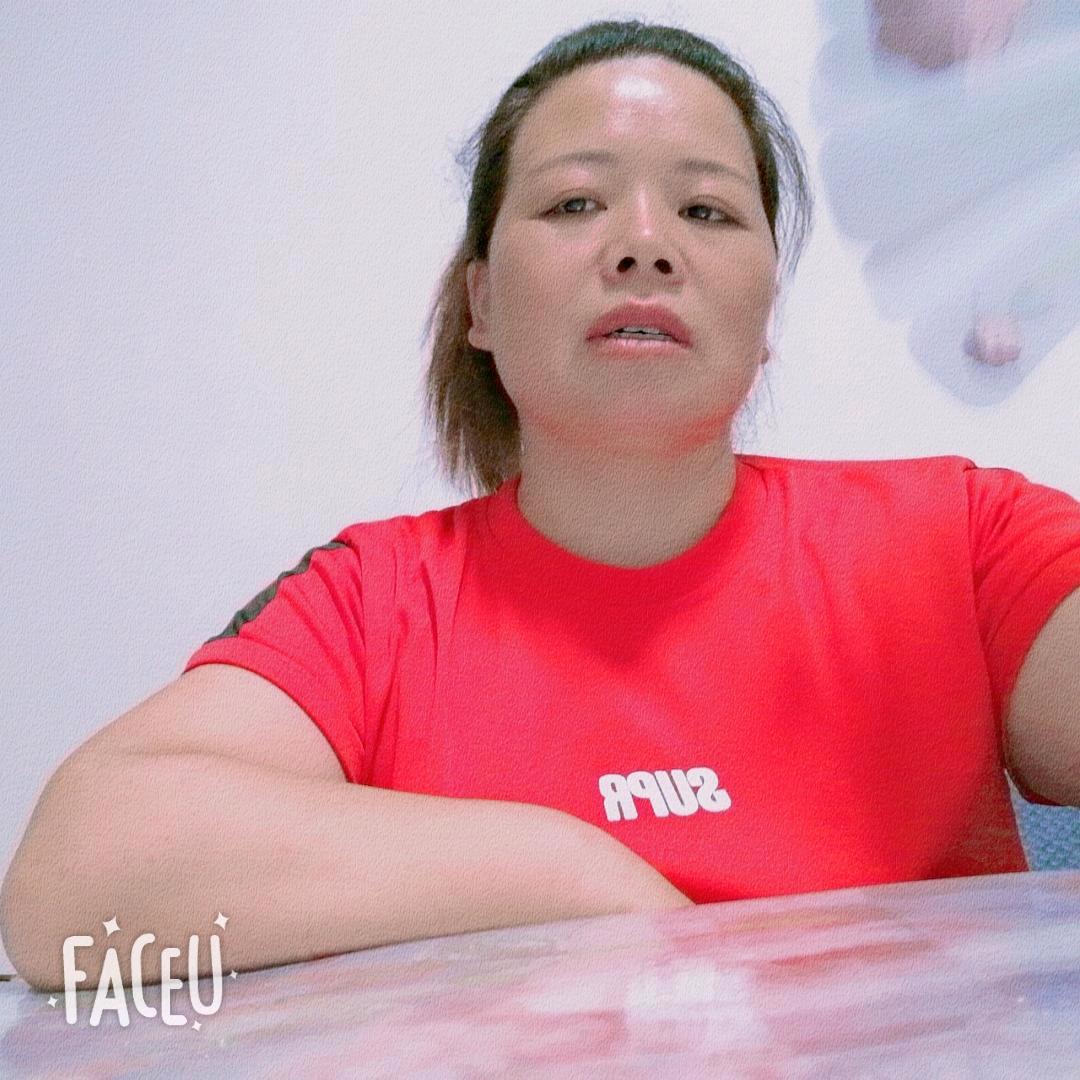 周艳姐，