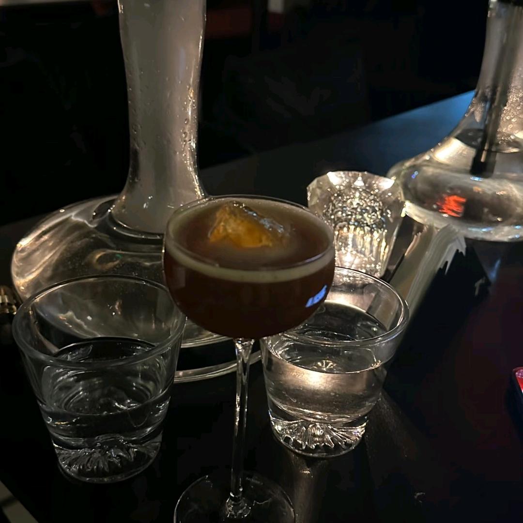 贩卖黄昏 中古玩偶bar