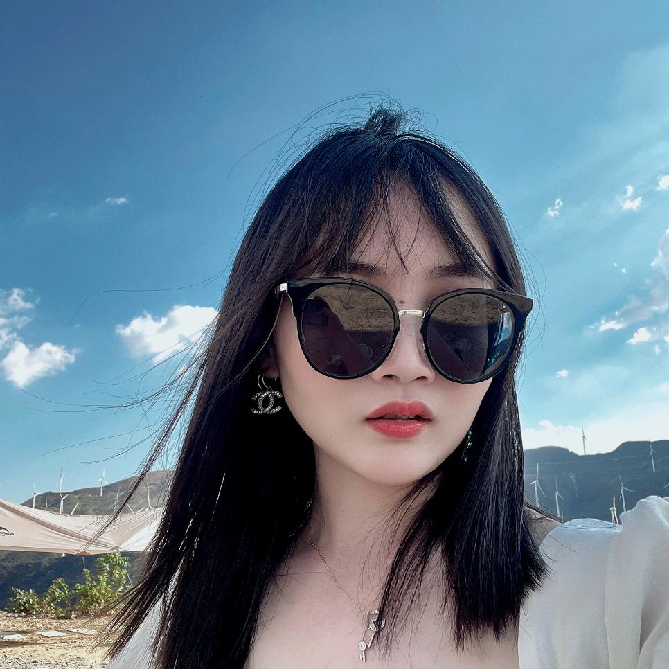 小莫莫～