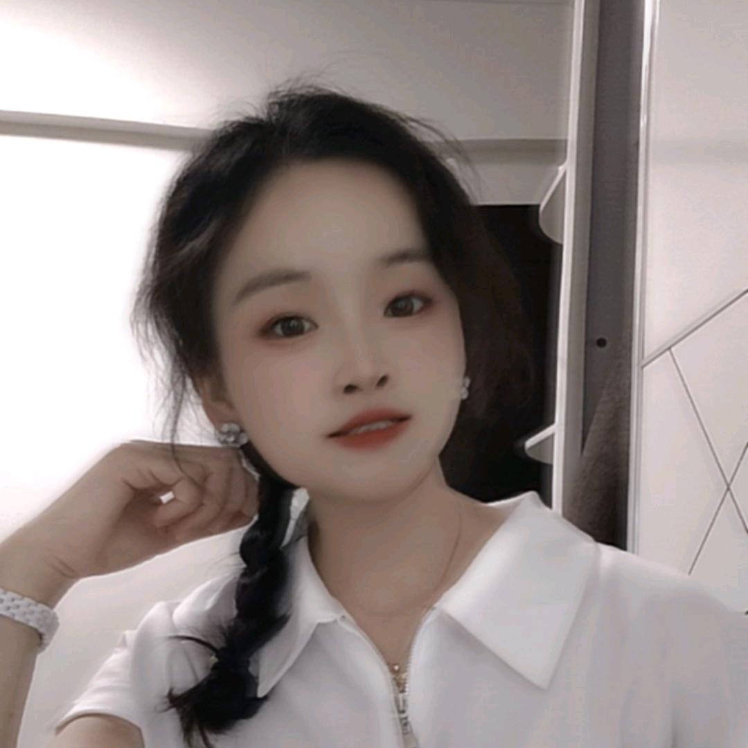 浅浅一笑