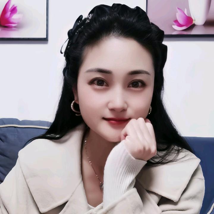 小于姐