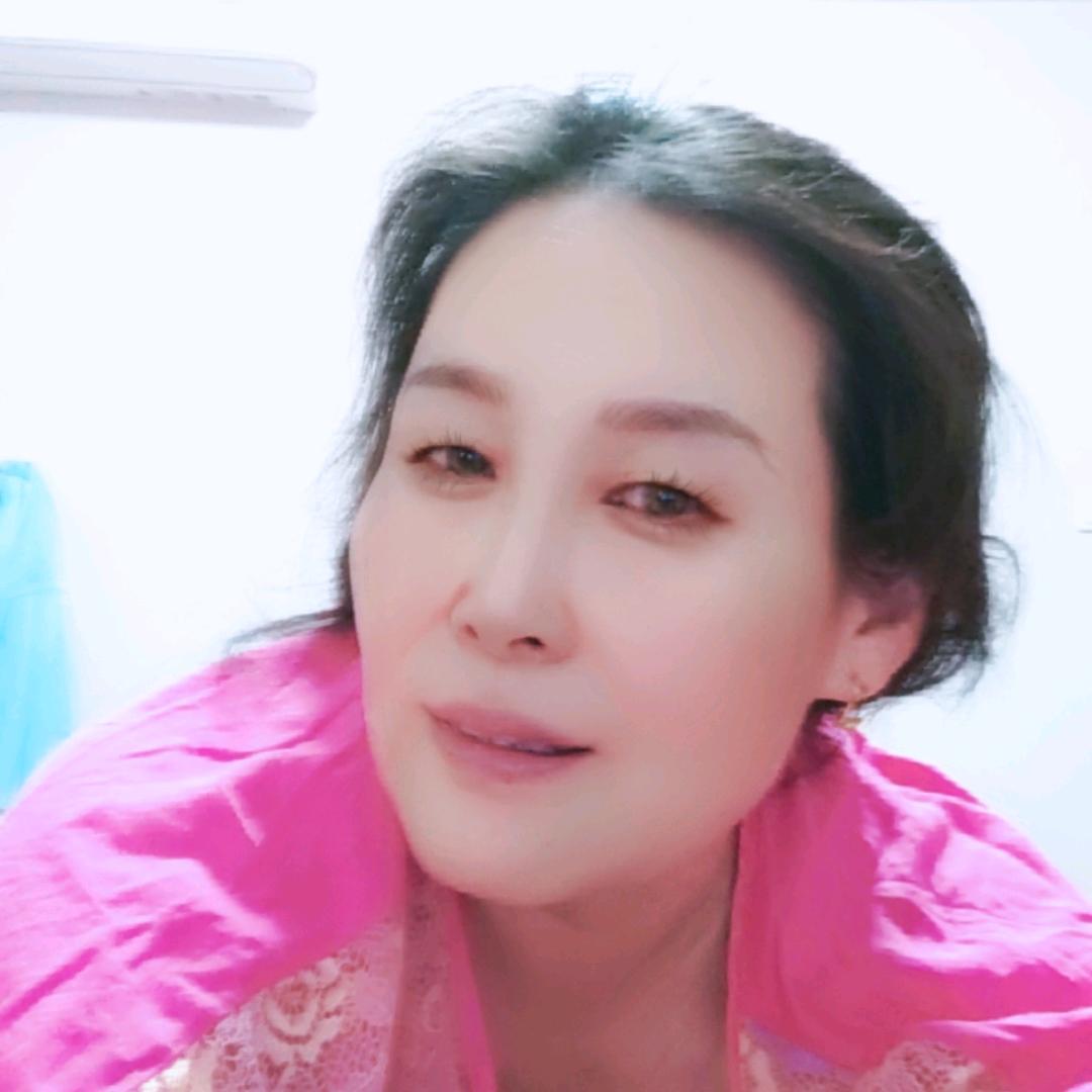 捞登唱歌🎤跳舞💃