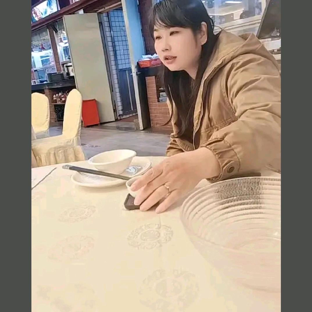 陈丽纯正花生油，