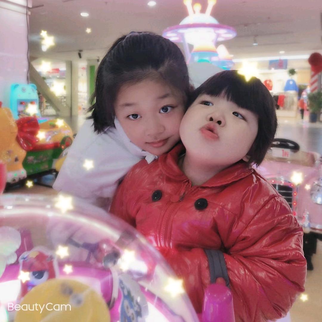 安安宝贝南门店飞鹤奶粉推荐官张海楠