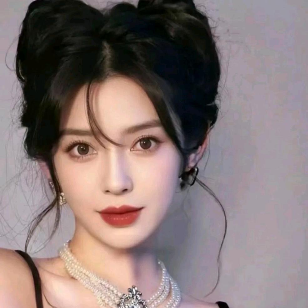 幸福快乐的咪西