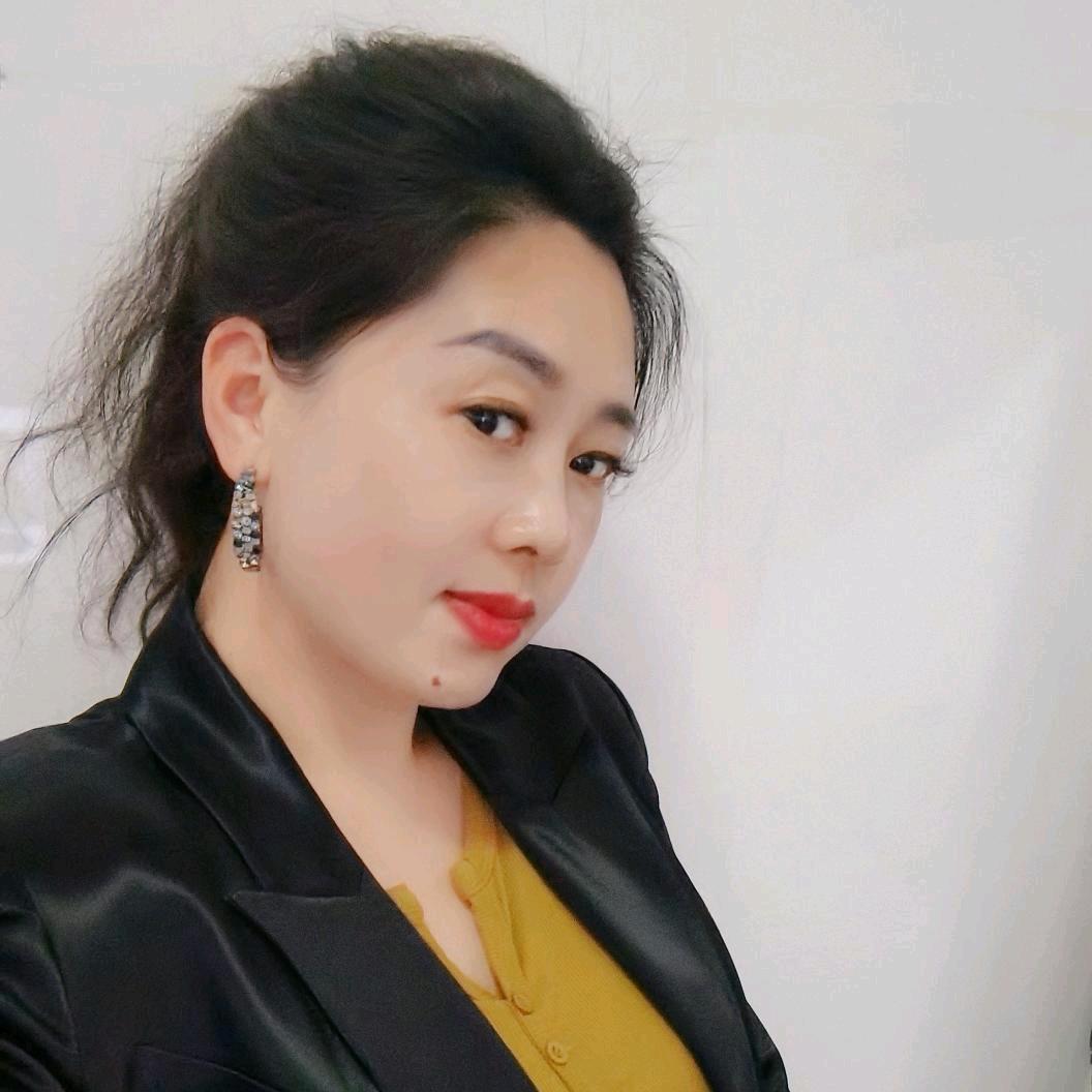 言己（手机自拍）