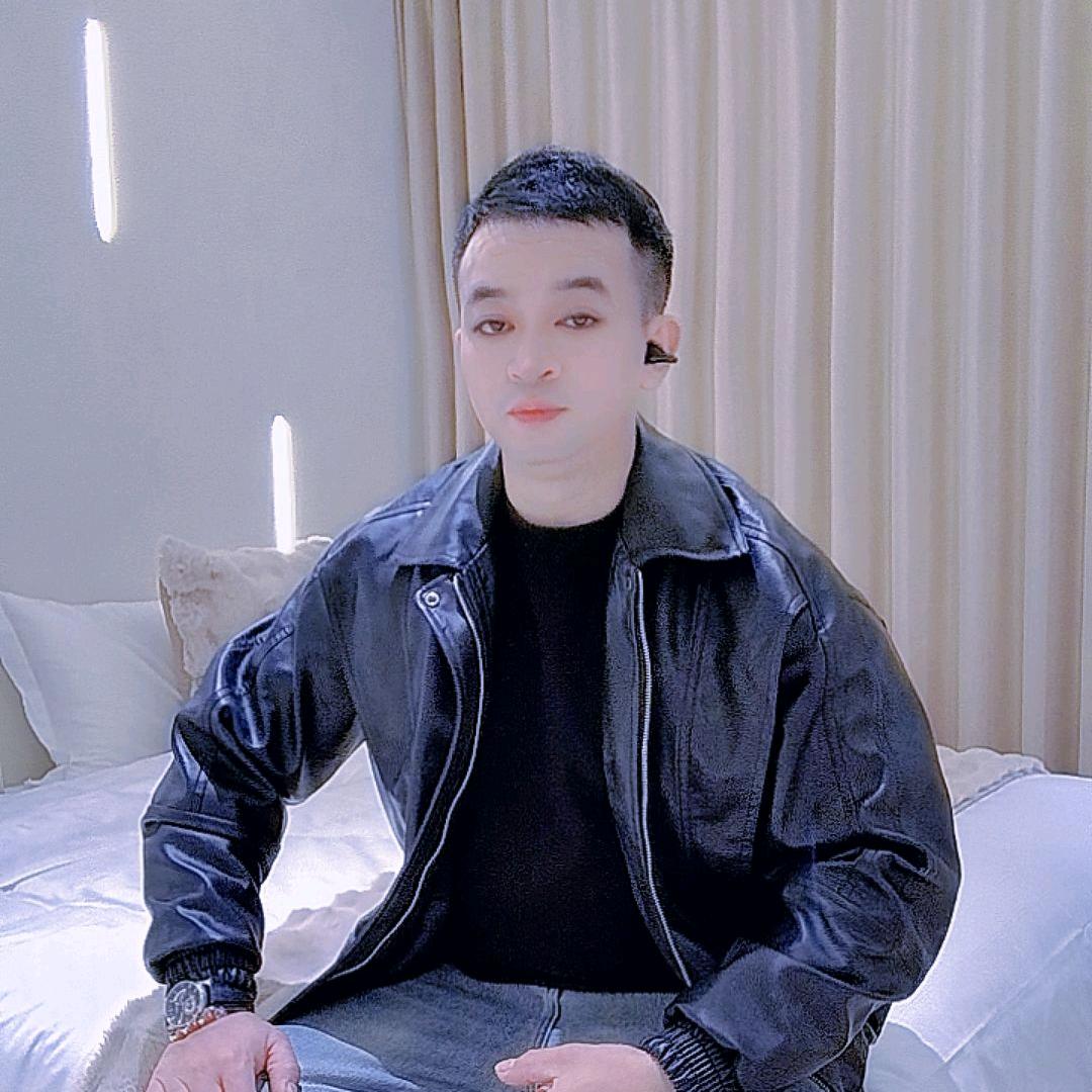 @诗和远方🇨🇳