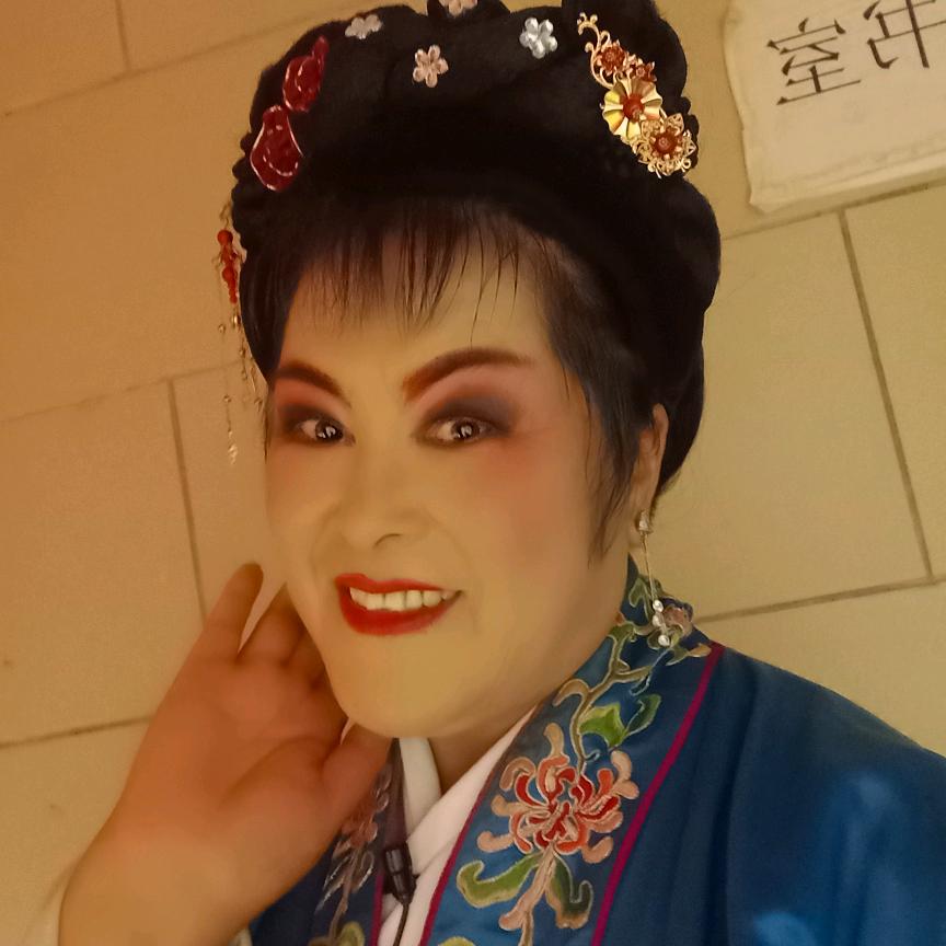 盛春欣
