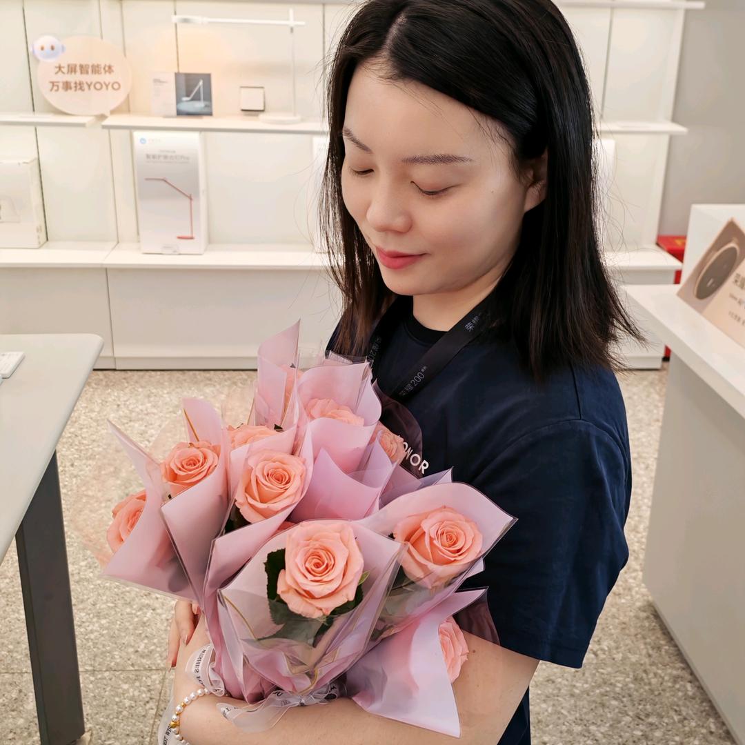 龙泉世茂荣耀店小懒喵