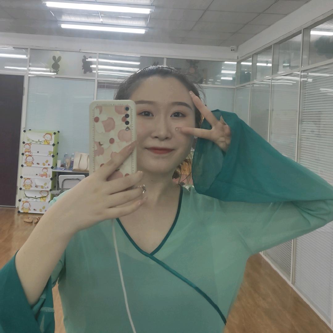 暴躁狐狸呢