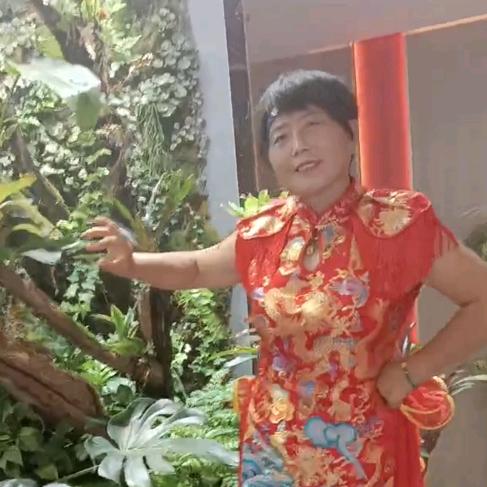彭香云爱抖音专业打鼓