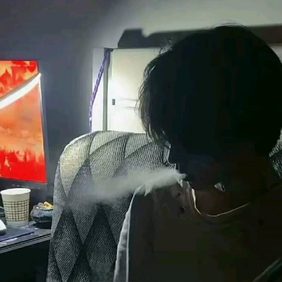 念涧渔.