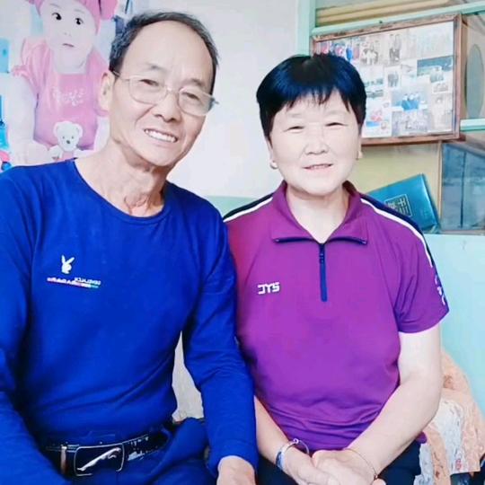 霂凡煜凡的爷爷