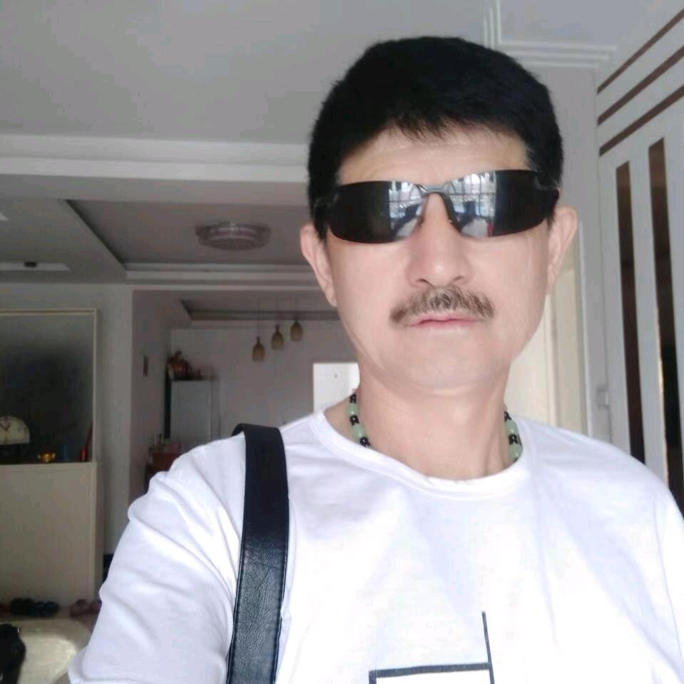 周小龙颍上人