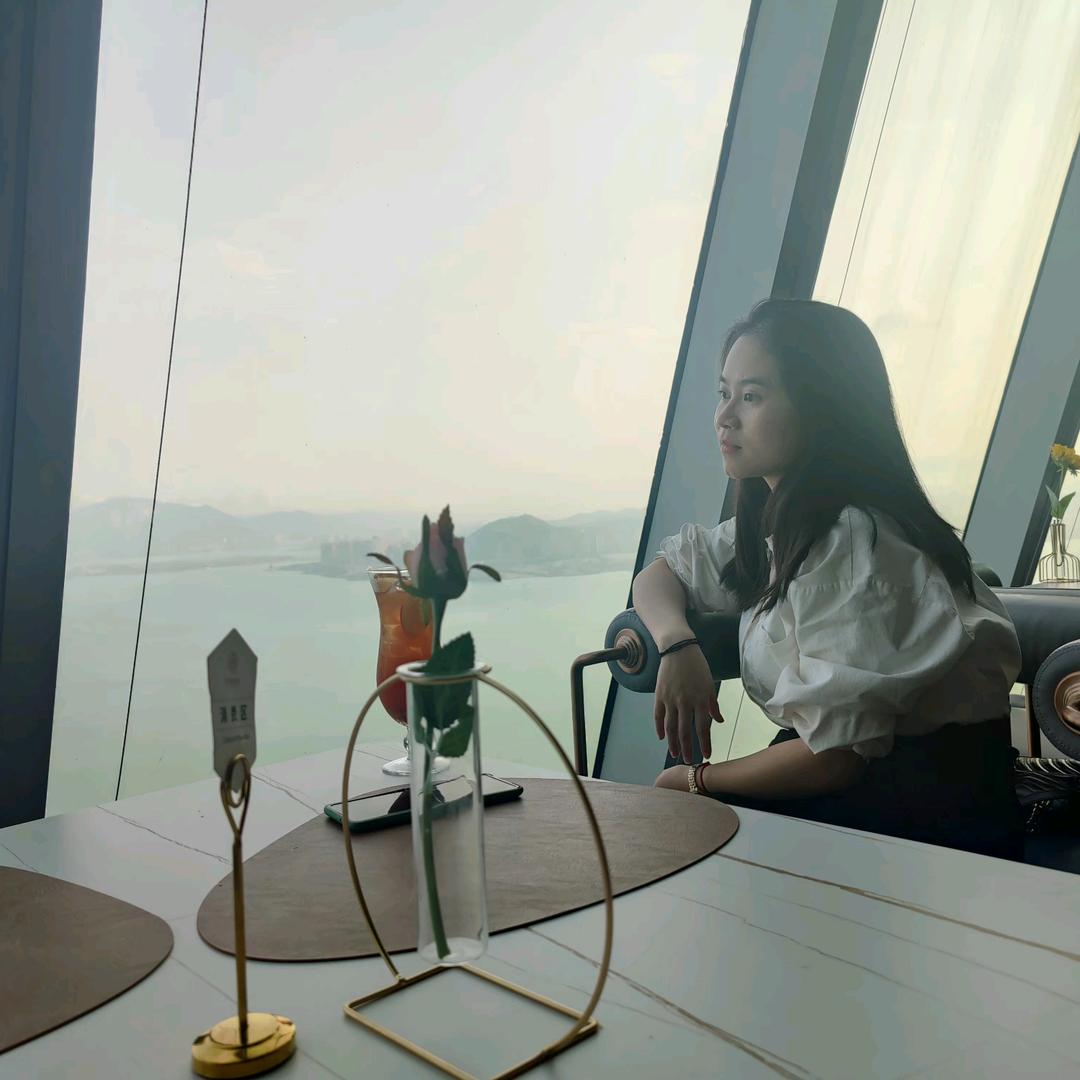 伊伊🎧FM
