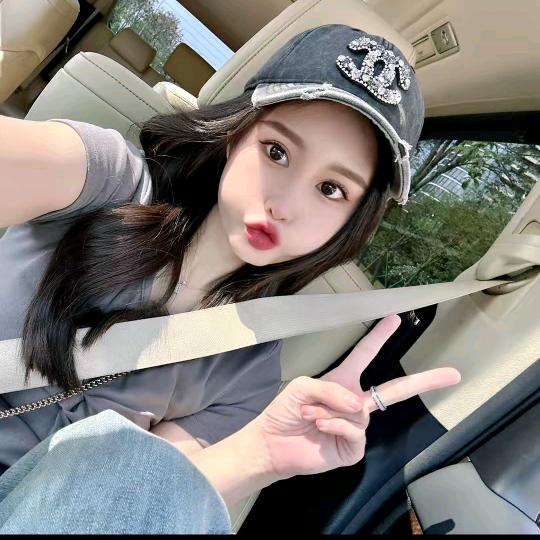 我是皮皮皮皮皮吖~（私服号👗）