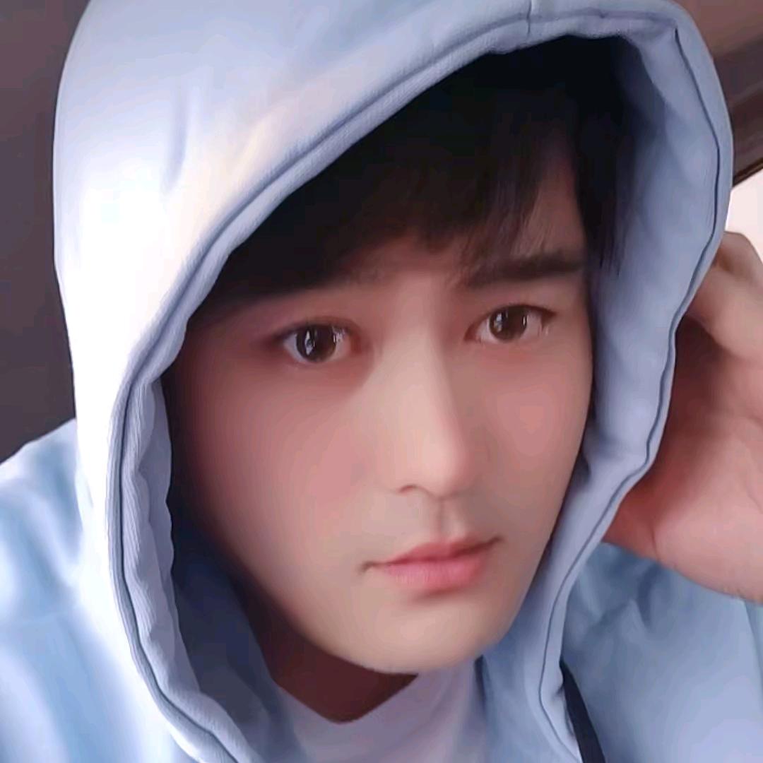 王小丶黑黑黑💥