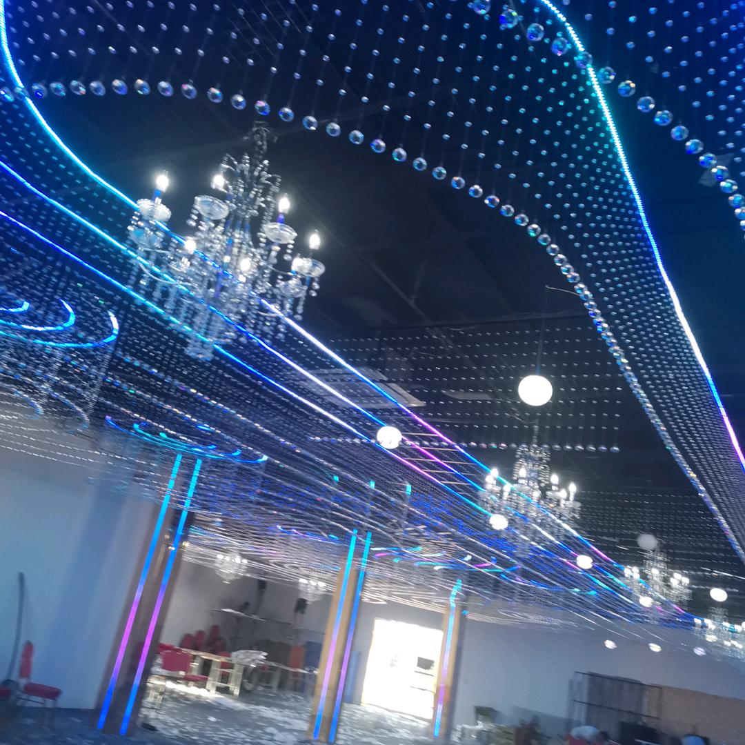 1720537645兔宝宝地板松下照明