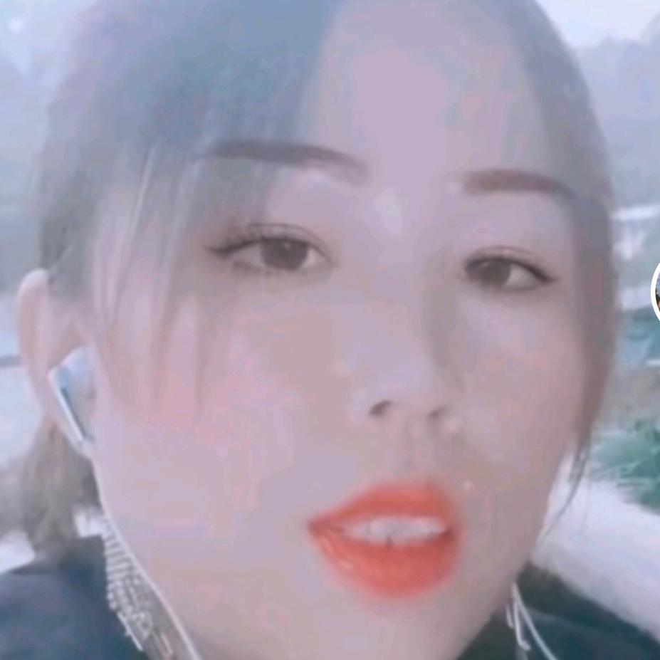 带刺的玫瑰✨💕💕💕🌹☔️