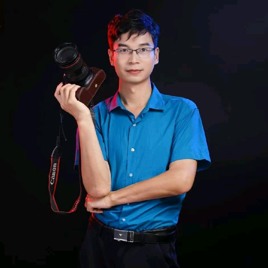 深圳摄影师曲辰