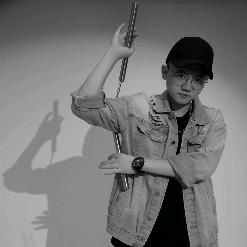 格古luo（吴 z.）