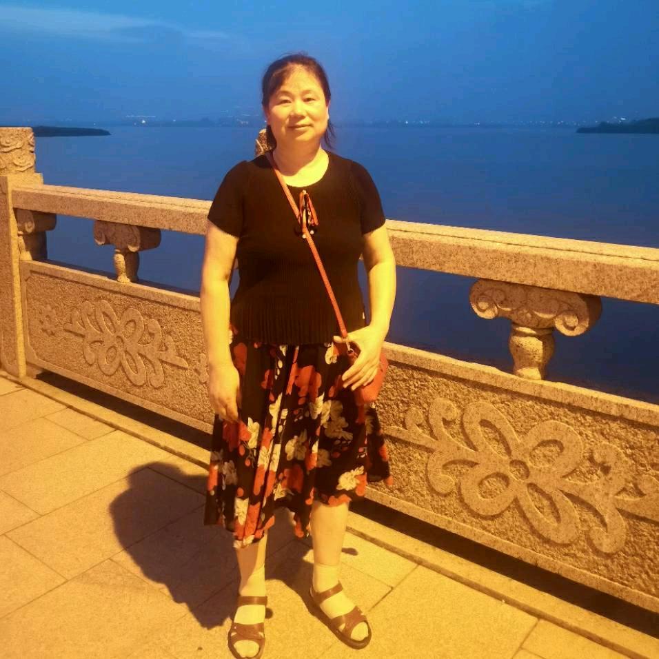 黄巧珍