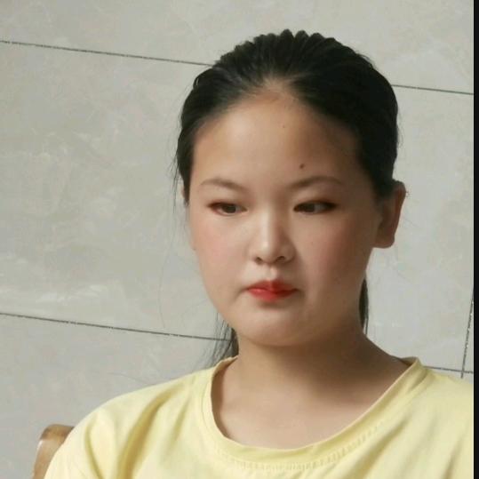 秋月王丽