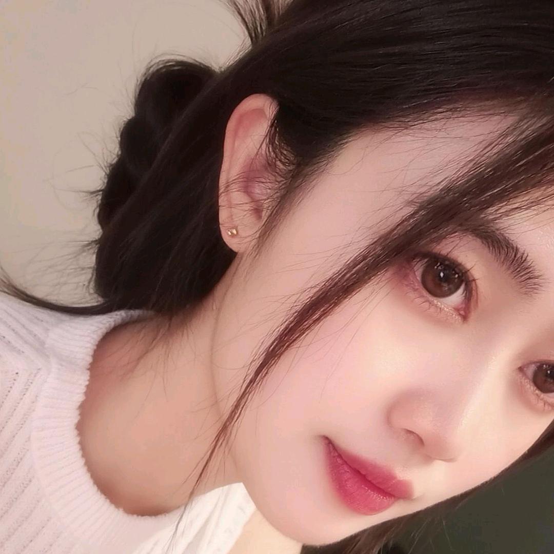 汐  颜