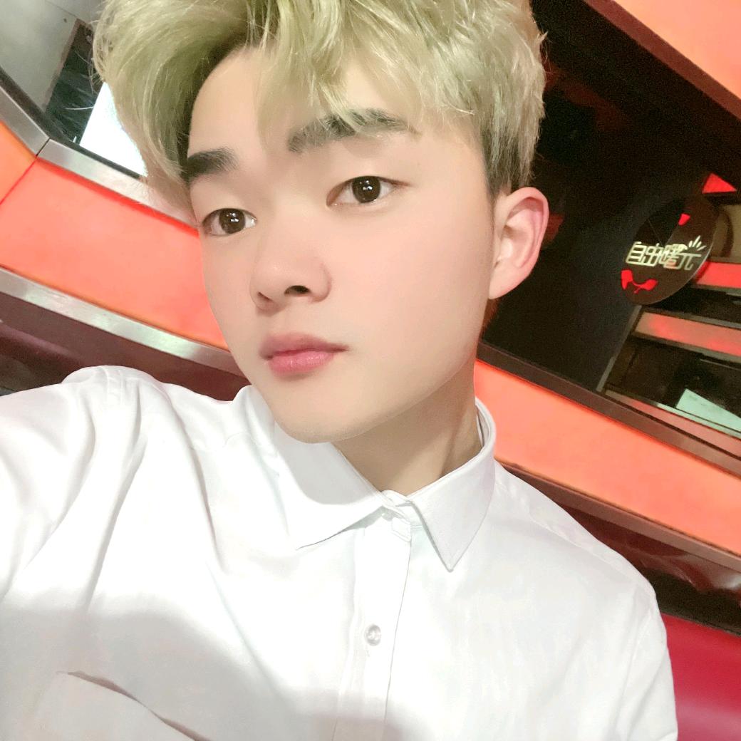 @微光