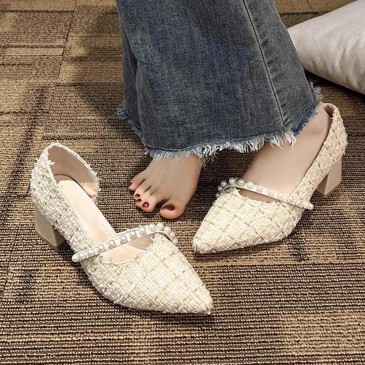 诗曼女鞋工厂店