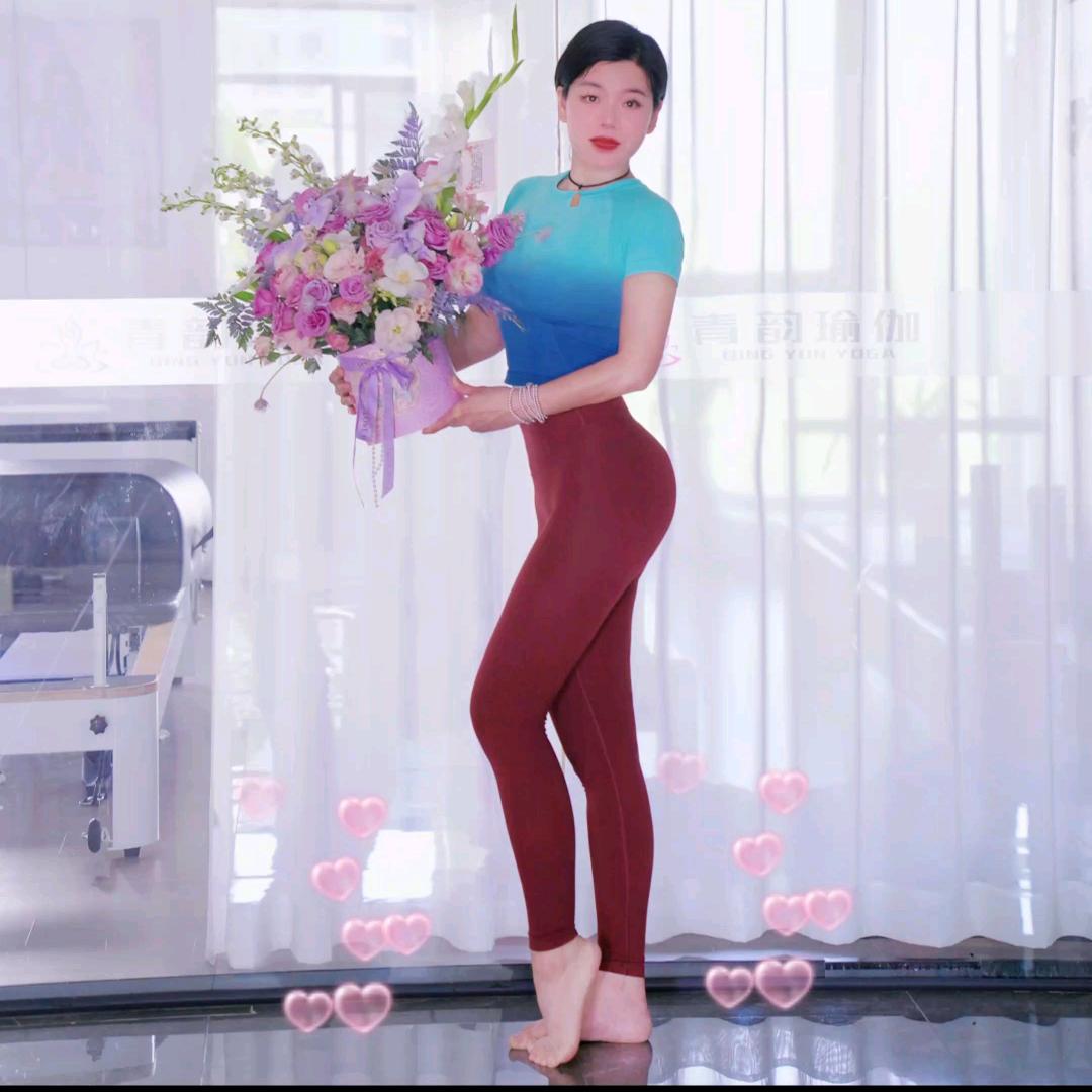 自律的小蛮腰
