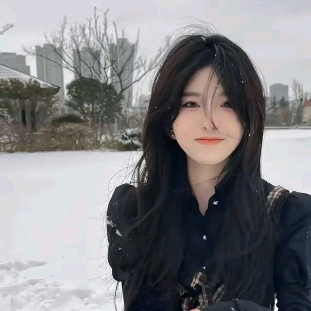 春风若有怜花意