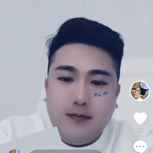 金銓鑫𨰻
