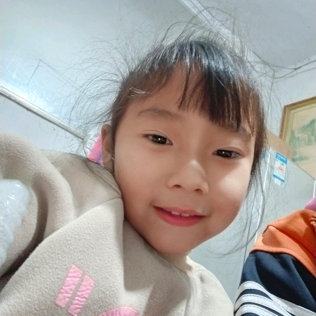 我是可爱的小初