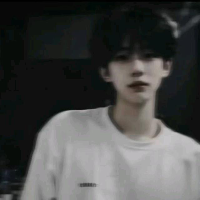 ᴘᴀᴍᴘᴇʀ